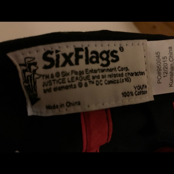 NEW Youth justice League Six Flags hat - Picture 2 of 7